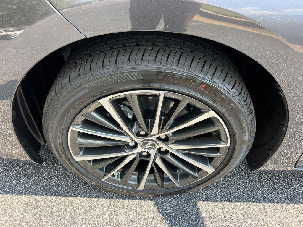 new 2025 Lexus ES 350 car, priced at $50,679