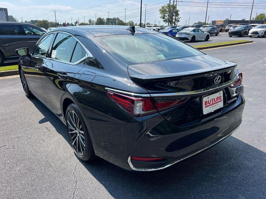 new 2025 Lexus ES 300h car, priced at $50,914