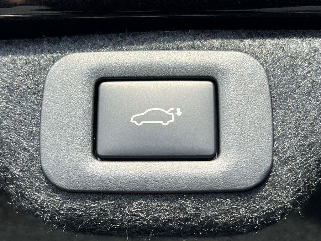 new 2025 Lexus ES 300h car, priced at $50,914