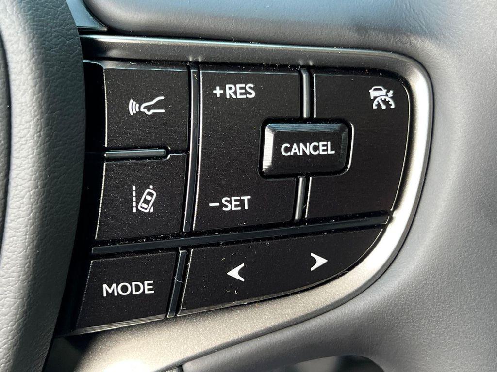 new 2025 Lexus ES 300h car, priced at $50,914