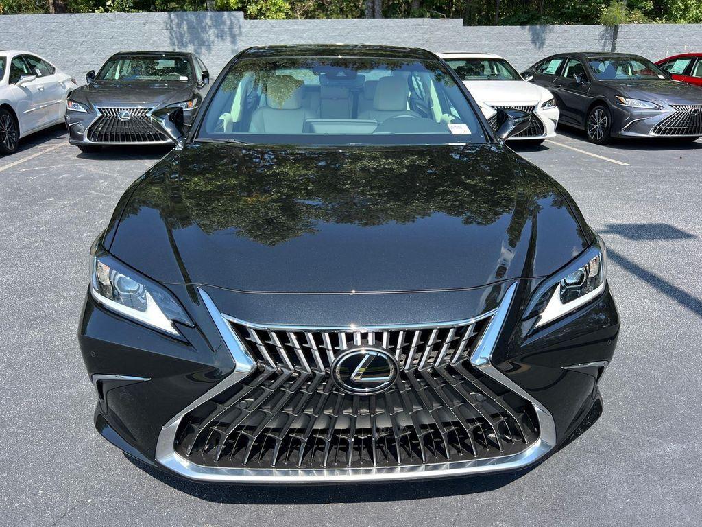 new 2025 Lexus ES 300h car, priced at $50,914