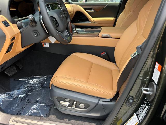 new 2025 Lexus LX 700h car, priced at $121,419