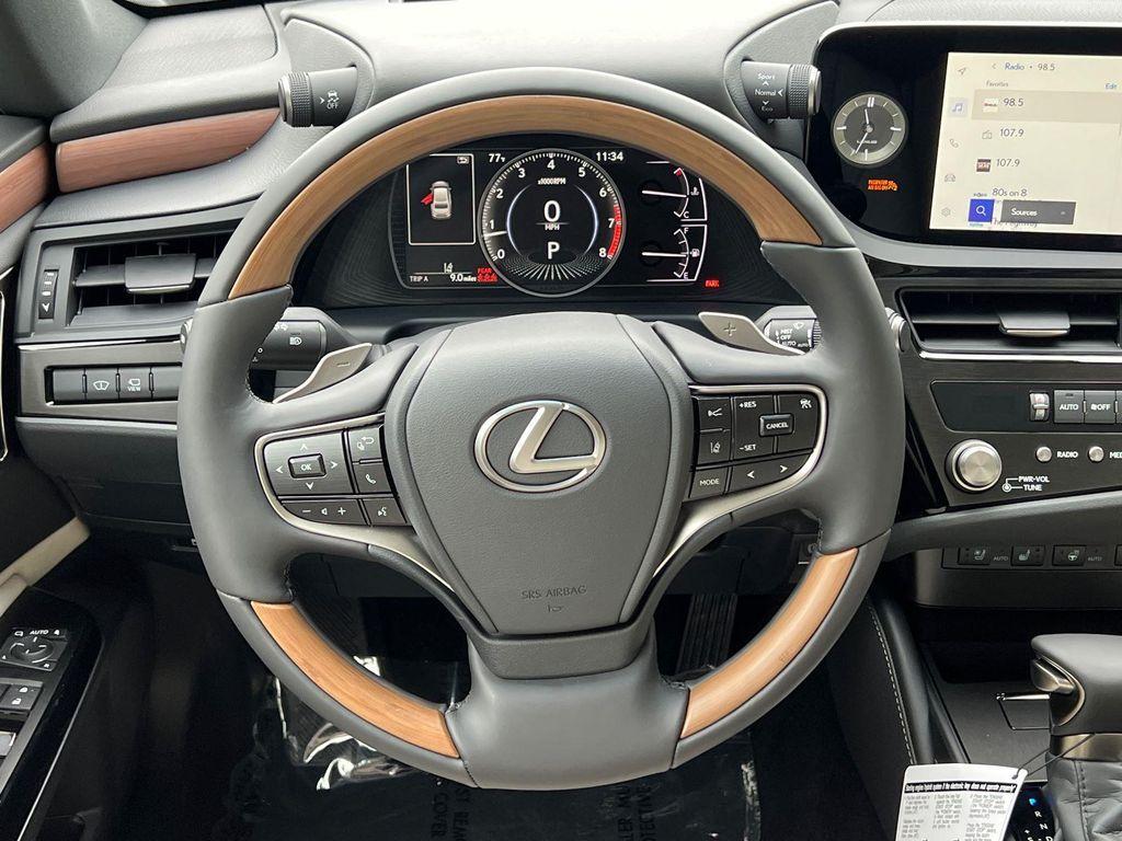new 2025 Lexus ES 350 car, priced at $56,200