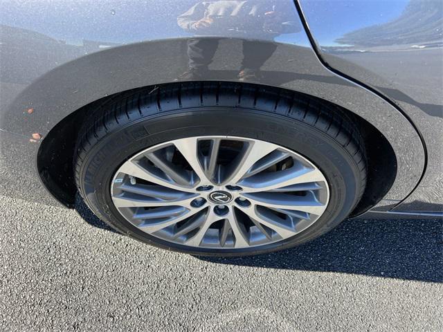 used 2021 Lexus ES 350 car, priced at $31,980