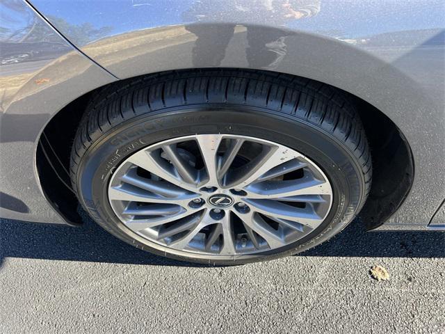 used 2021 Lexus ES 350 car, priced at $31,980