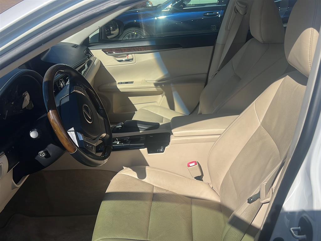 used 2015 Lexus ES 350 car, priced at $18,990