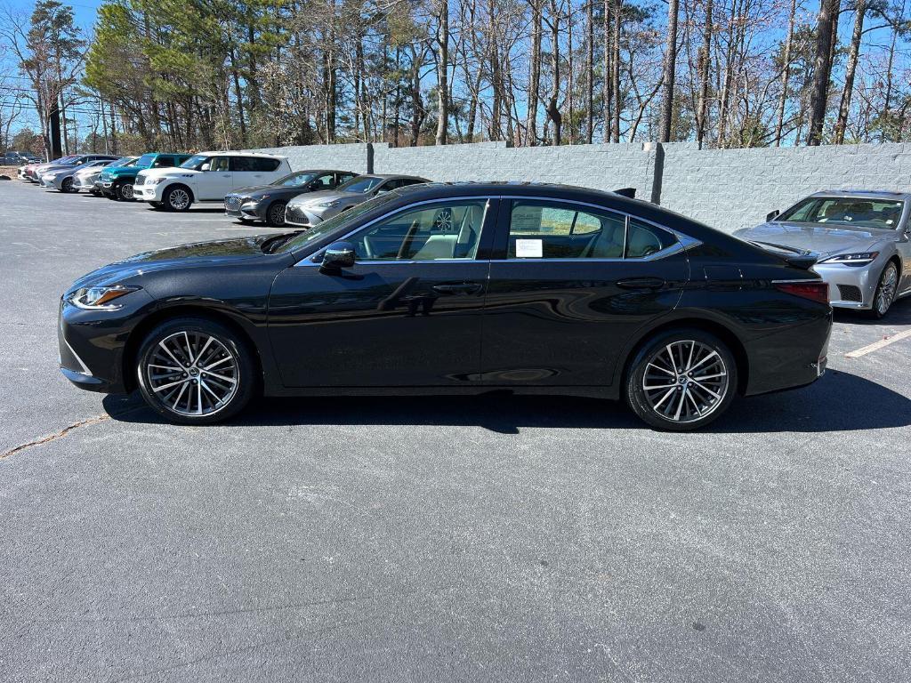 new 2025 Lexus ES 300h car, priced at $50,809