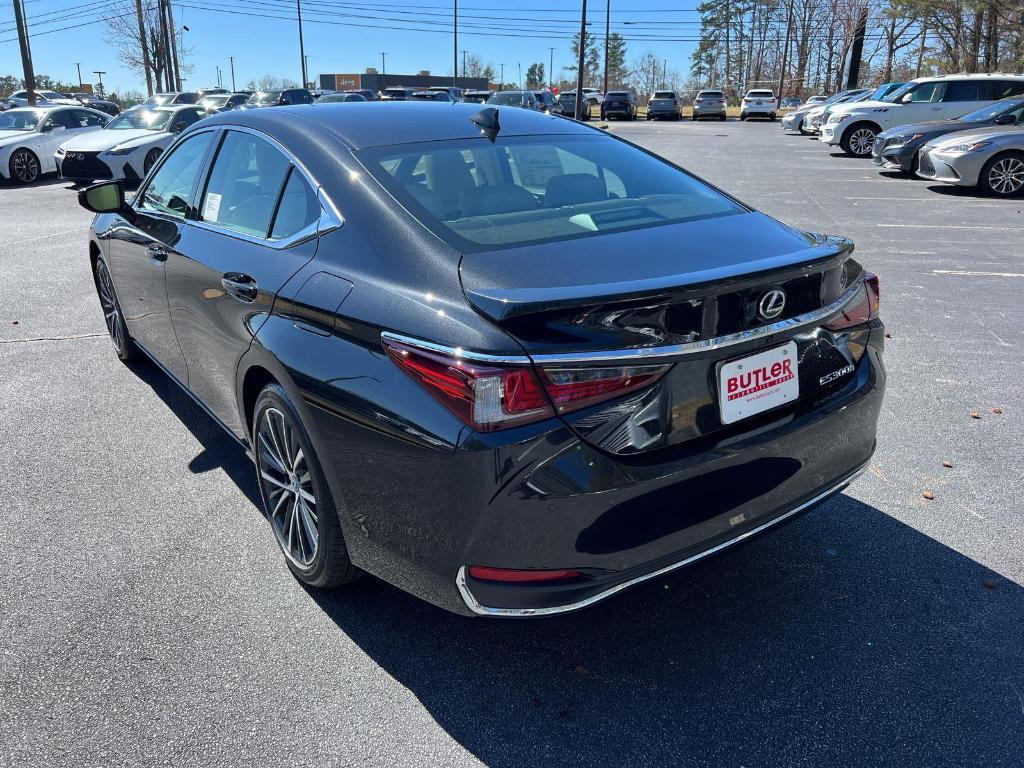 new 2025 Lexus ES 300h car, priced at $50,809