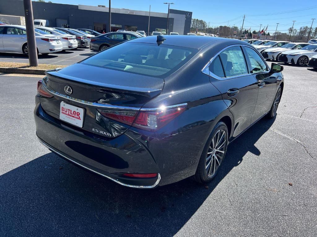 new 2025 Lexus ES 300h car, priced at $50,809