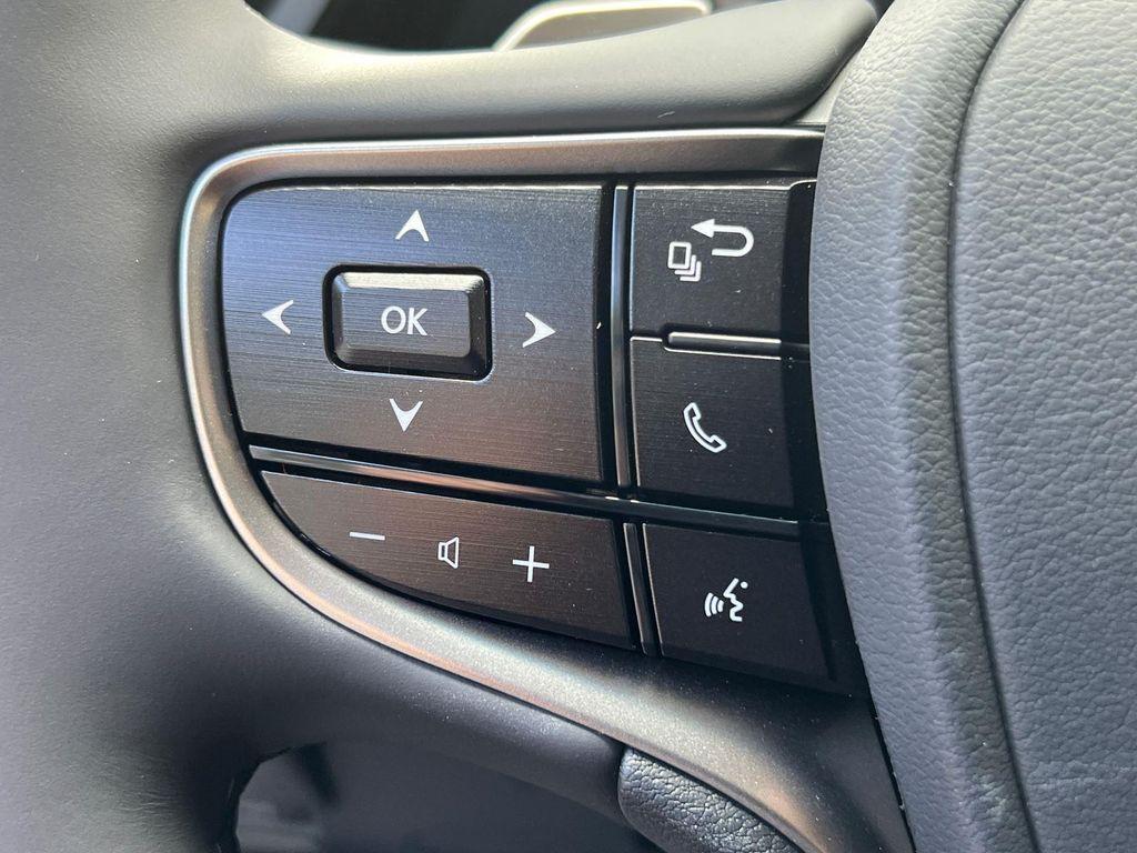 new 2025 Lexus ES 350 car, priced at $50,524