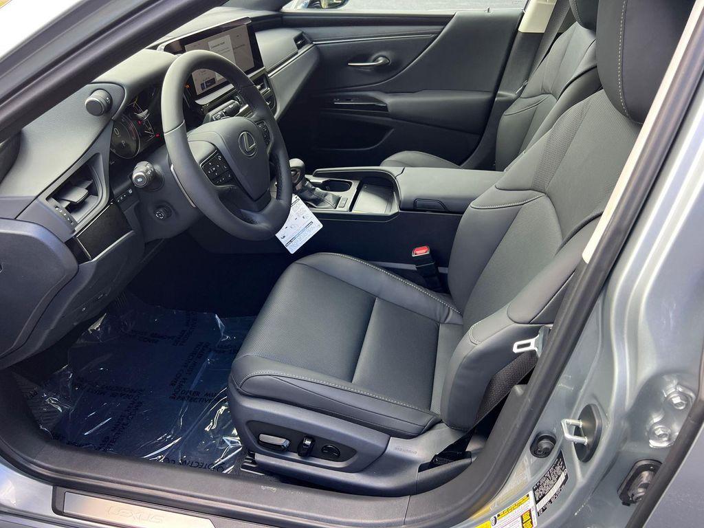 new 2025 Lexus ES 350 car, priced at $50,524