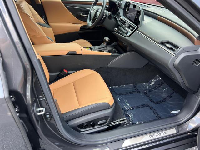 used 2025 Lexus ES 350 car, priced at $45,595