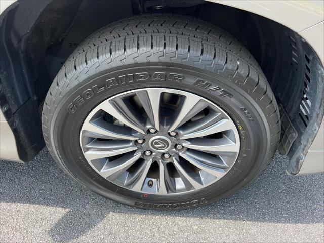 used 2022 Lexus GX 460 car, priced at $53,794