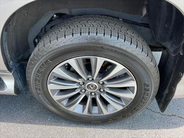 used 2022 Lexus GX 460 car, priced at $53,794