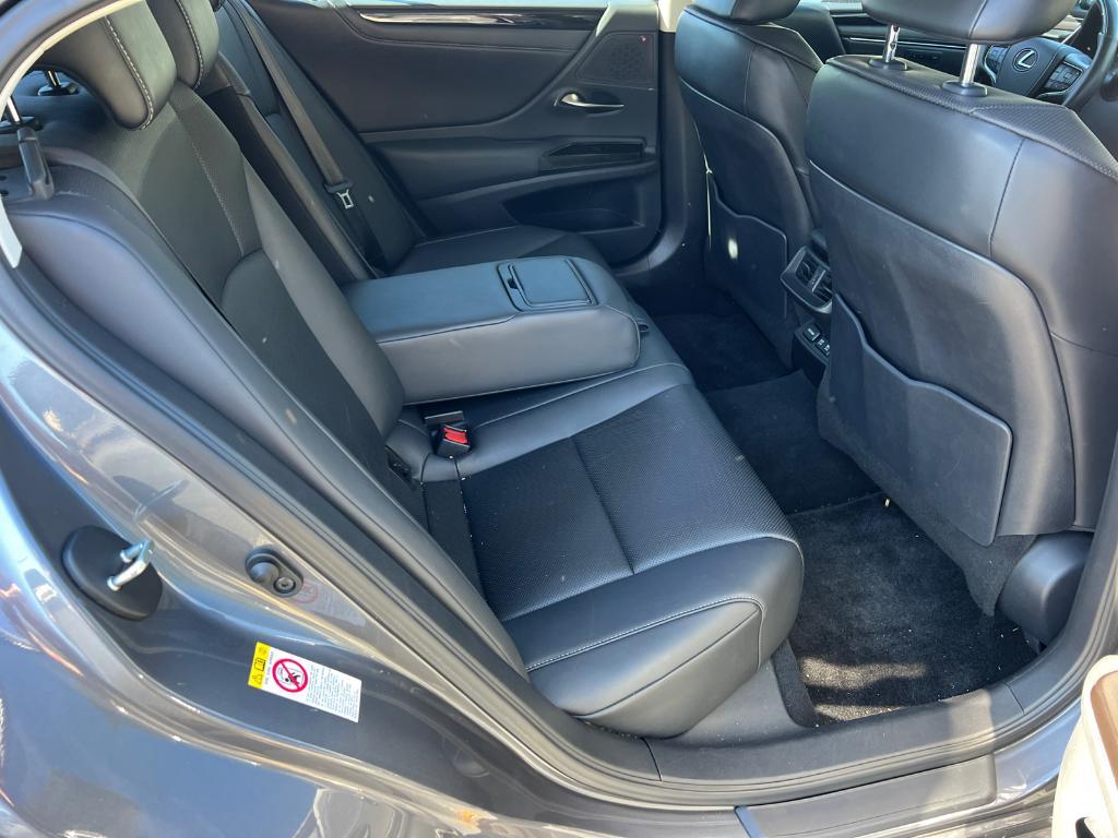 used 2019 Lexus ES 350 car, priced at $26,990