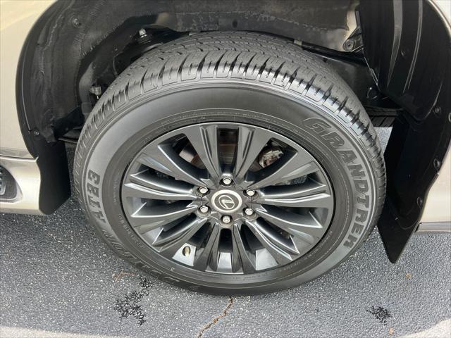 used 2023 Lexus GX 460 car, priced at $64,890