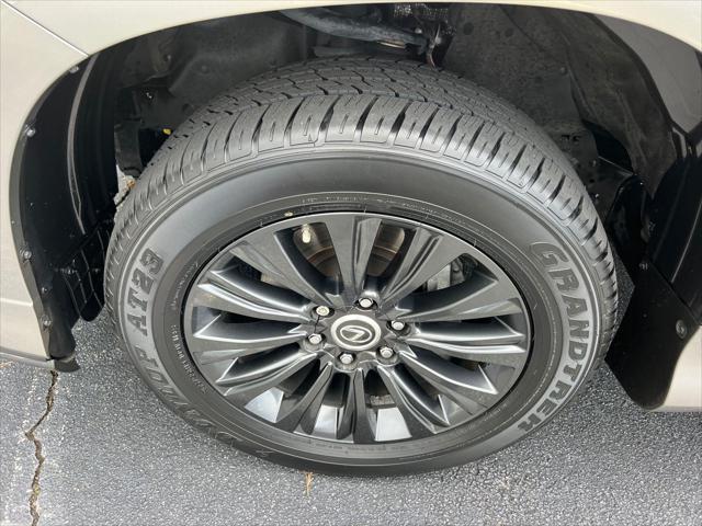 used 2023 Lexus GX 460 car, priced at $64,890
