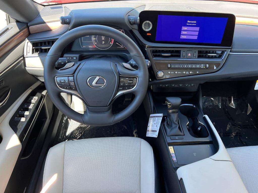 new 2025 Lexus ES 350 car, priced at $50,324