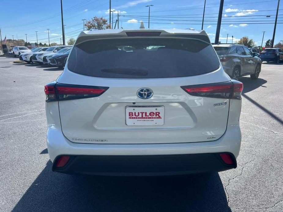 used 2021 Toyota Highlander Hybrid car, priced at $32,990