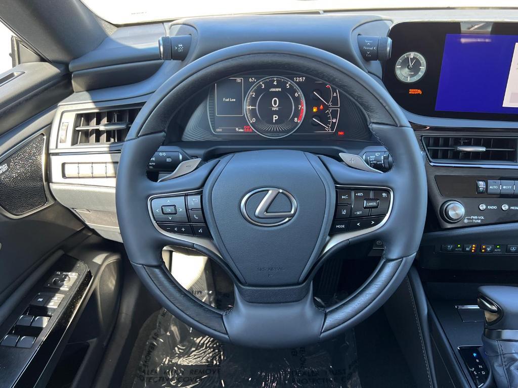 new 2025 Lexus ES 350 car, priced at $56,465