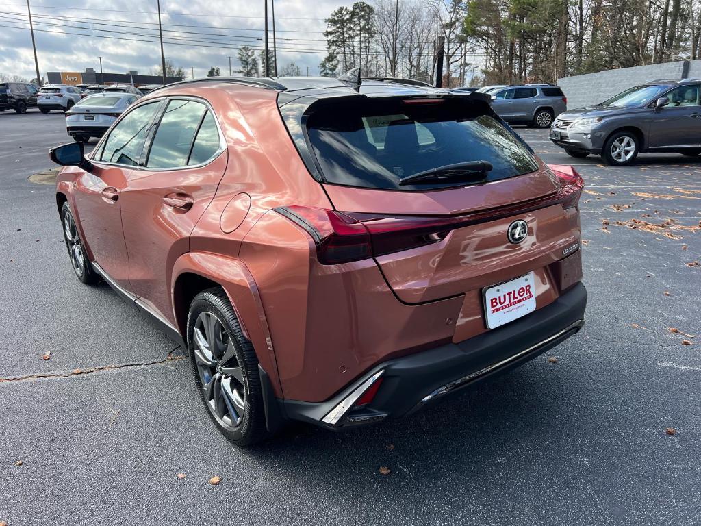 new 2025 Lexus UX 300h car, priced at $43,305