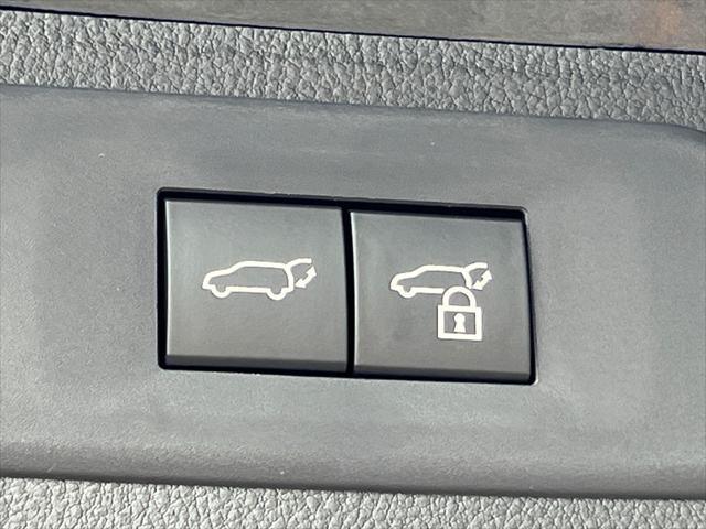 new 2025 Lexus TX 500h car, priced at $76,025