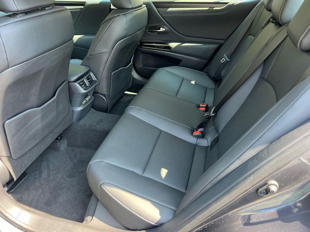new 2025 Lexus ES 350 car, priced at $50,580