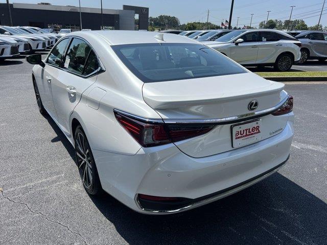 new 2024 Lexus ES 300h car, priced at $51,180