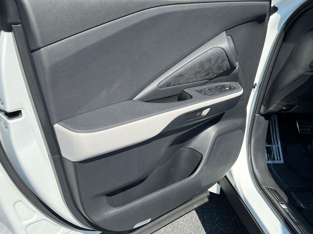 new 2025 Lexus TX 500h car, priced at $76,365