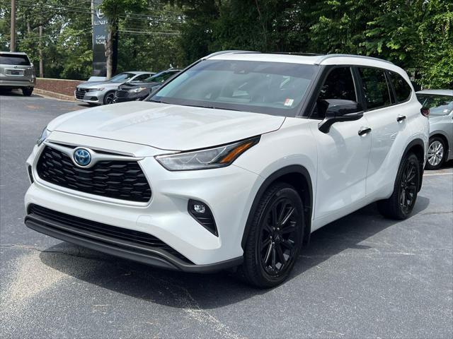 used 2023 Toyota Highlander Hybrid car, priced at $38,890