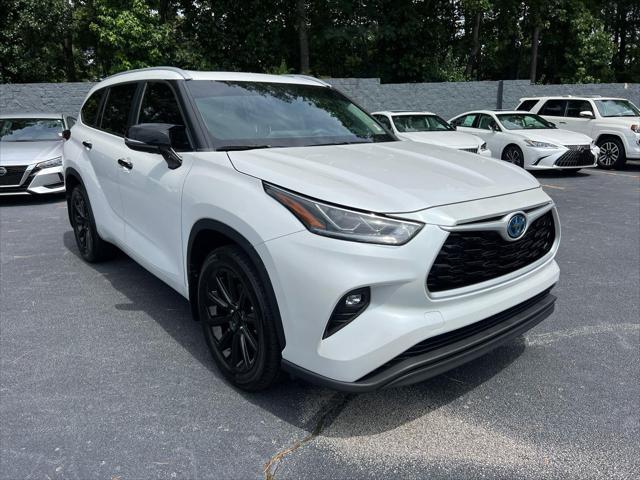 used 2023 Toyota Highlander Hybrid car, priced at $38,890
