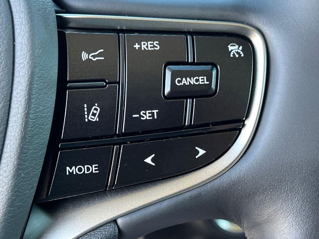 new 2025 Lexus ES 350 car, priced at $50,334