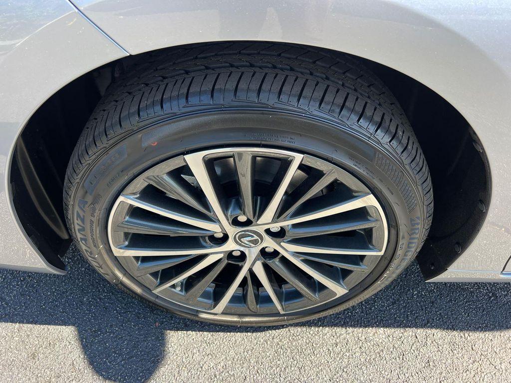 new 2025 Lexus ES 350 car, priced at $50,334