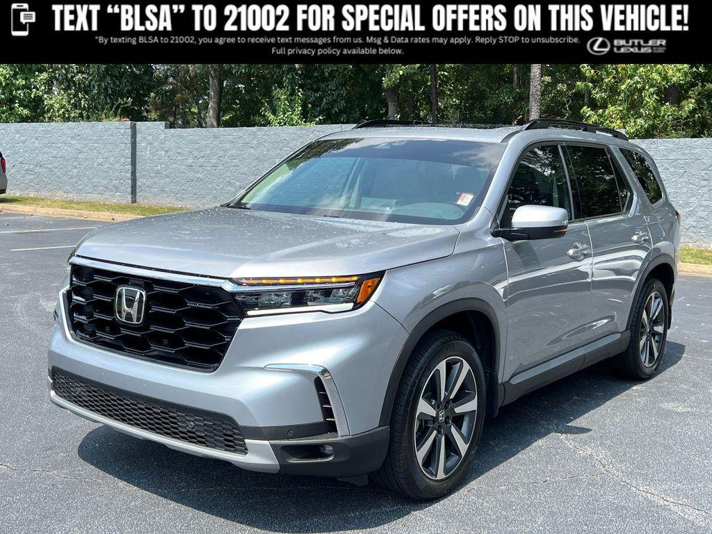 used 2025 Honda Pilot car, priced at $42,990