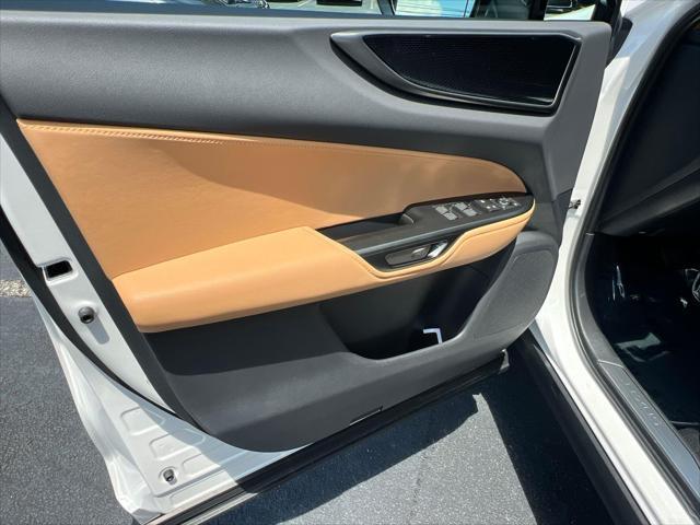 new 2025 Lexus NX 250 car, priced at $43,115