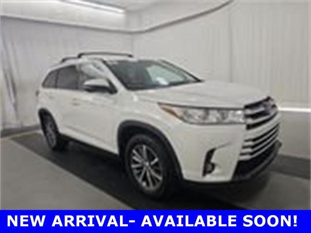 used 2019 Toyota Highlander car, priced at $27,991