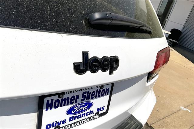 used 2021 Jeep Grand Cherokee car, priced at $23,591