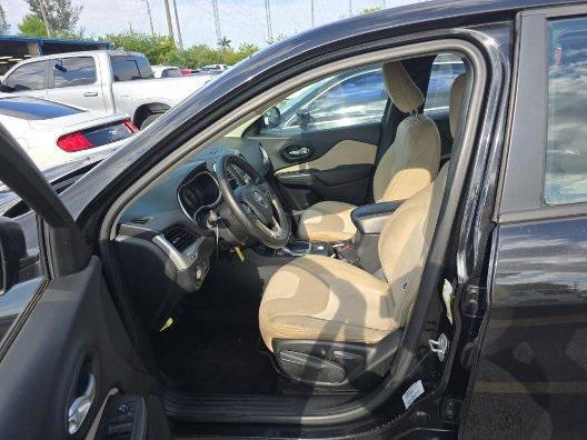 used 2015 Jeep Cherokee car, priced at $13,497