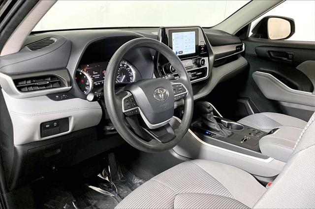 used 2023 Toyota Highlander car, priced at $34,641