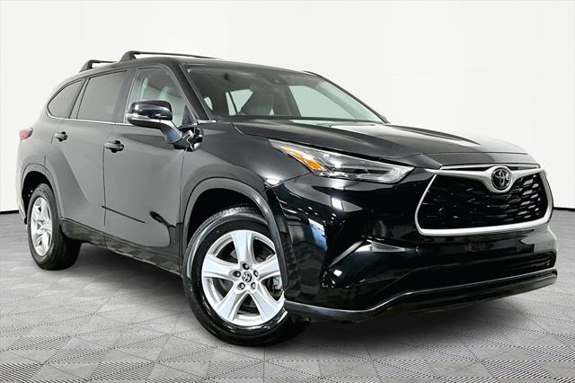 used 2023 Toyota Highlander car, priced at $34,641