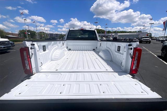 new 2025 Ford F-250 car, priced at $47,380