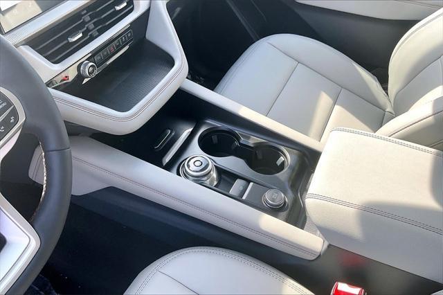 new 2025 Ford Explorer car, priced at $45,605