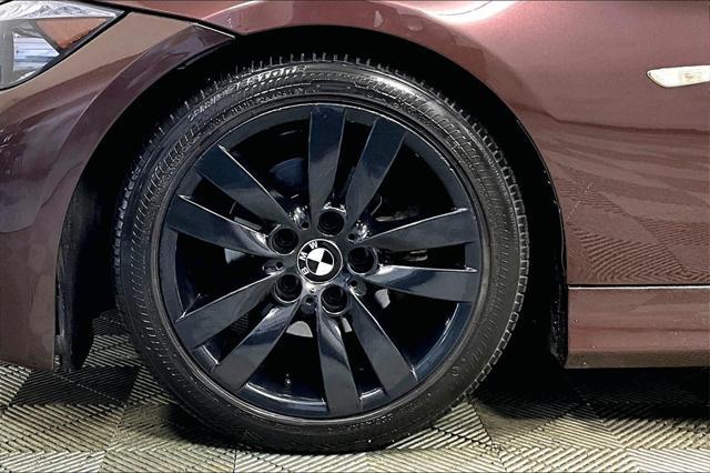 used 2006 BMW 325 car, priced at $10,995
