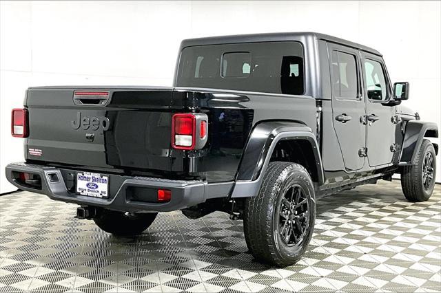 used 2022 Jeep Gladiator car, priced at $30,991