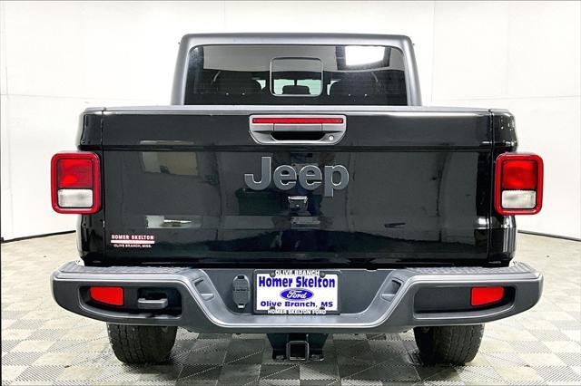 used 2022 Jeep Gladiator car, priced at $30,991