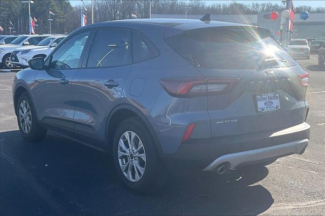 new 2025 Ford Escape car, priced at $29,140