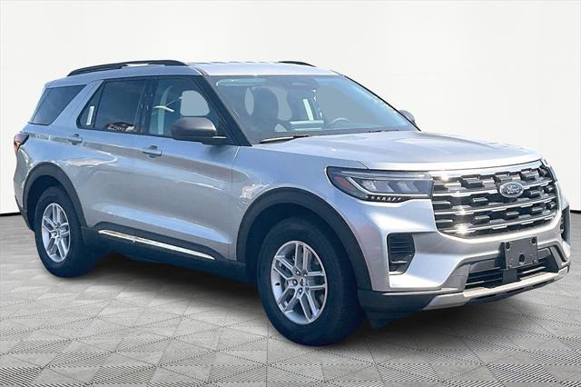 new 2025 Ford Explorer car, priced at $40,350