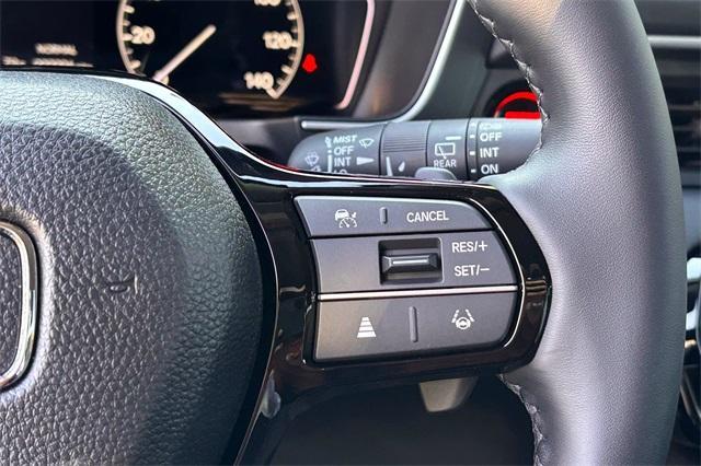 new 2025 Honda Pilot car, priced at $51,550