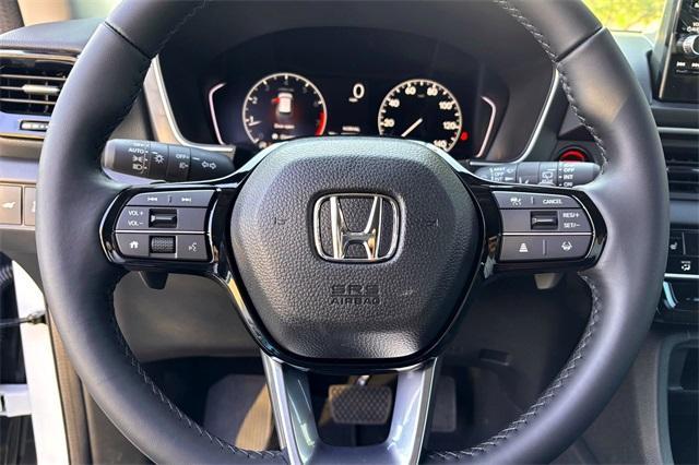 new 2025 Honda Pilot car, priced at $51,550