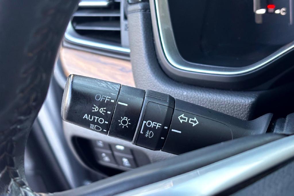 used 2020 Honda CR-V car, priced at $27,997